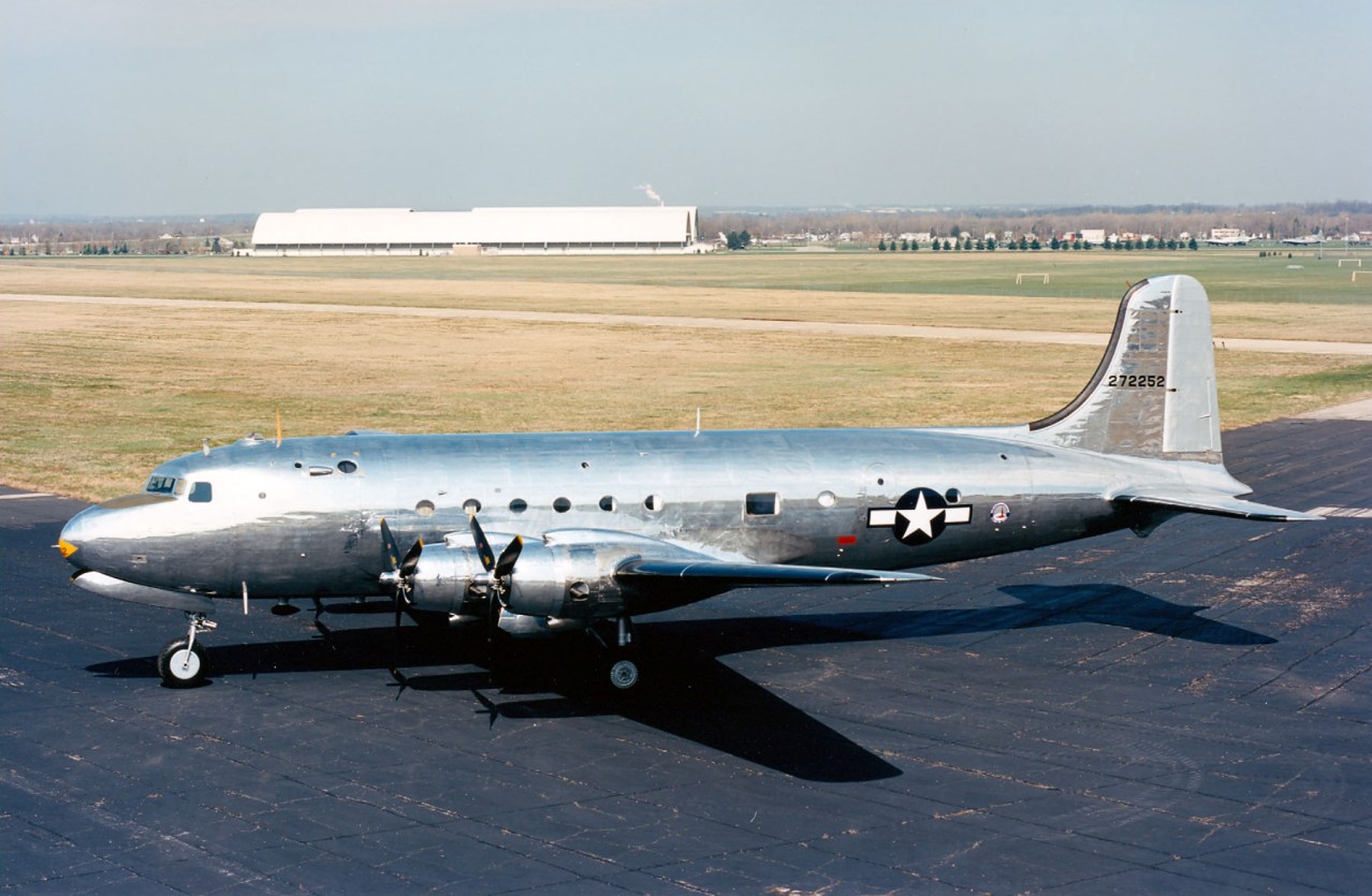 02 Douglas VC-54C Skymaster zvaný Sacred Cow
