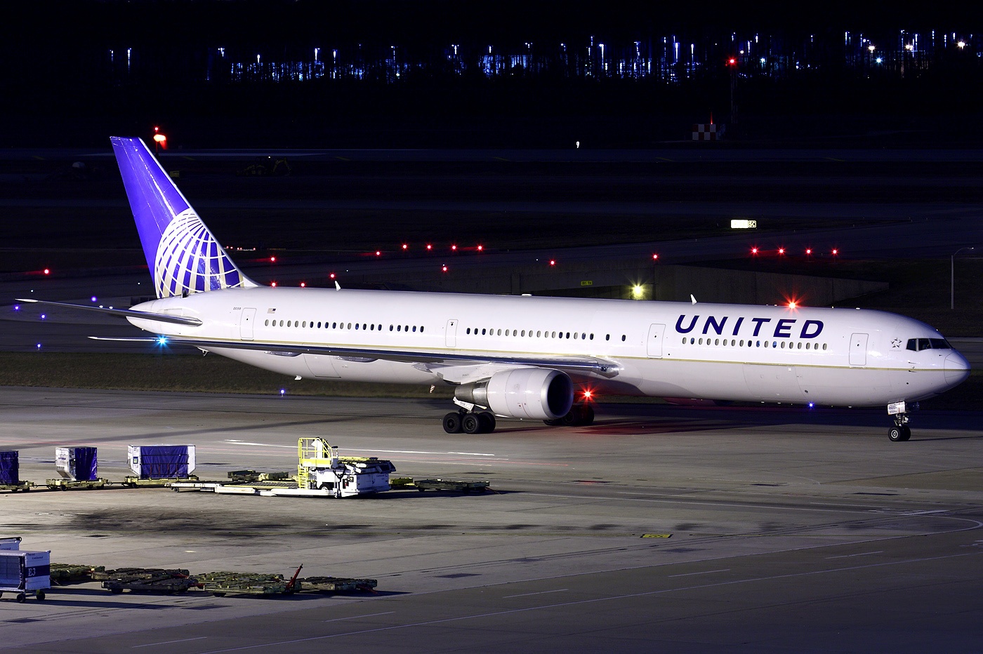 A4 Boeing 767-424(ER), United Airlines
