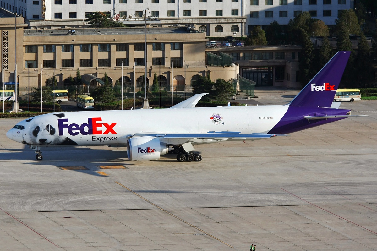 A9 Boeing 777-FS2, FedEx Express