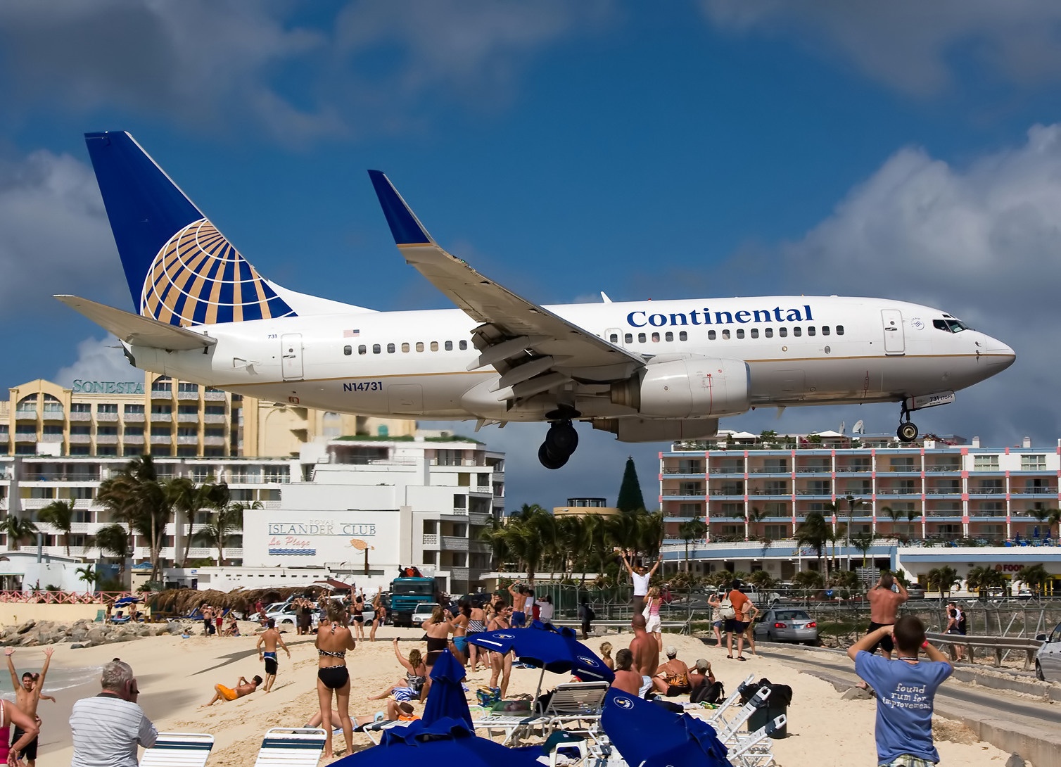 A09 Boeing 737-724, Continental Airlines